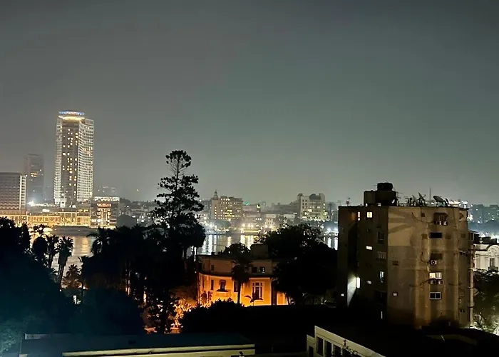 Nile View 1950S Spacious Apartment - Giza