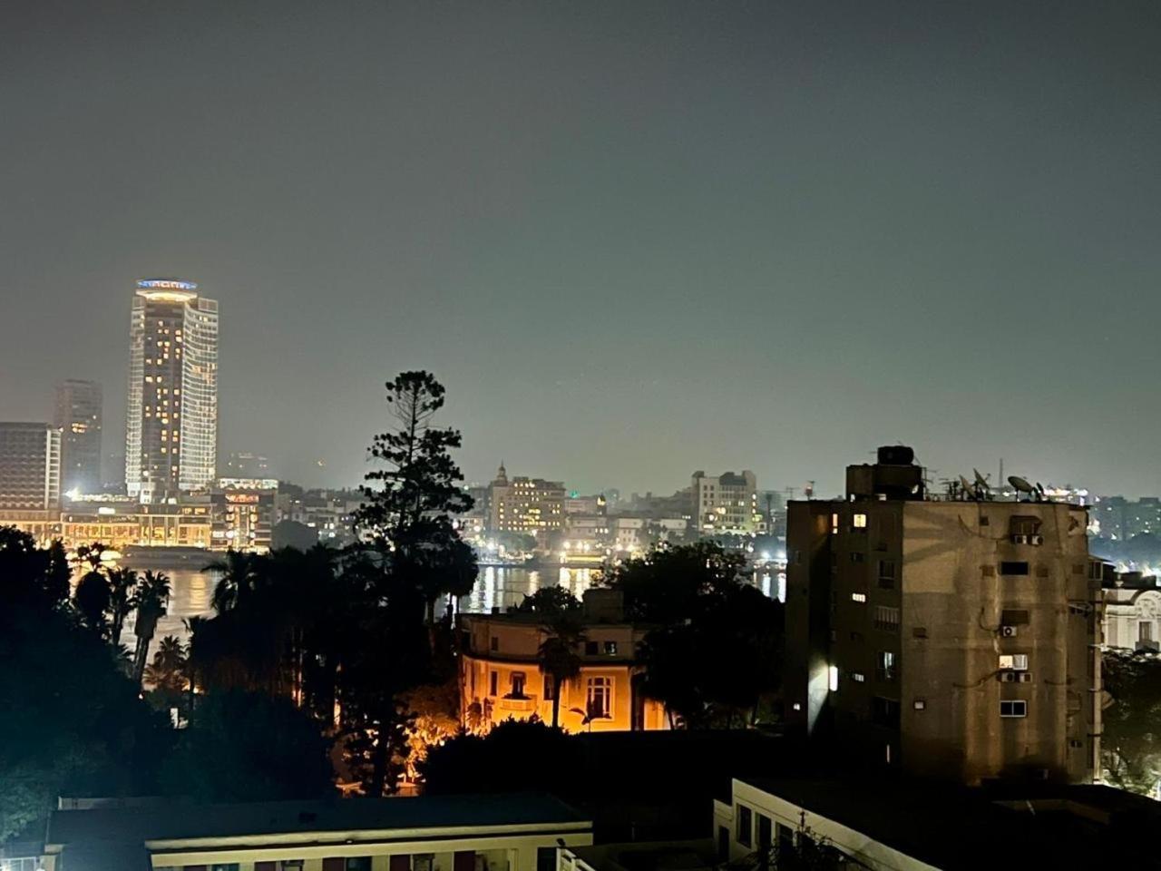 Apartment Nile View 1950s Spacious - Giza *